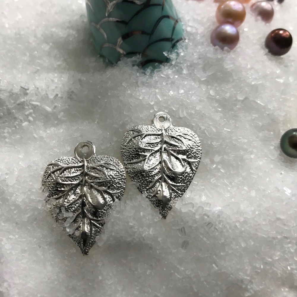 Vantel Pearls Ivy Earring Enhancers